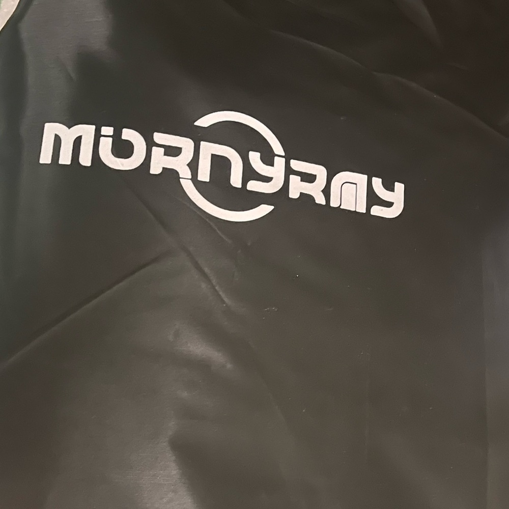 MornyRay car cover brand new
